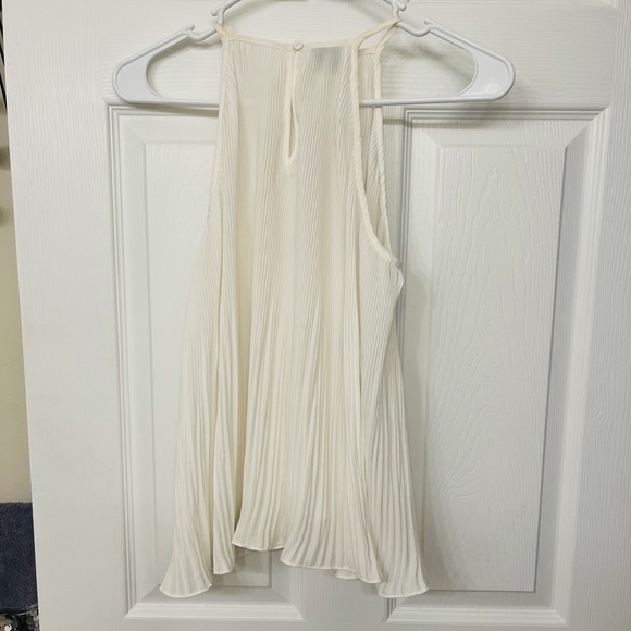 Beautiful Bebe Top❤️ - Picture 3 of 5